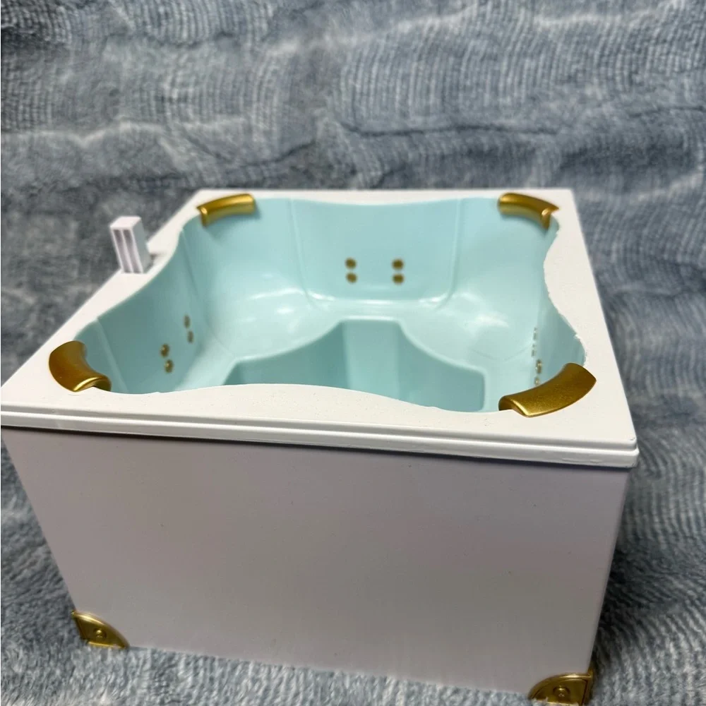 Rainbow High Dollhouse Hot Tub Spa Replacement - Gold Accents